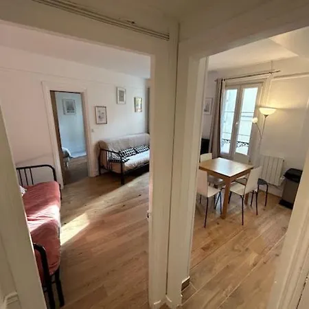 Sacré Coeur Montmartre Et Tour Eiffel, 8 People, Appartement Paris
