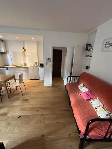 Apartman Sacre Coeur Montmartre Et Tour Eiffel, 8 People,