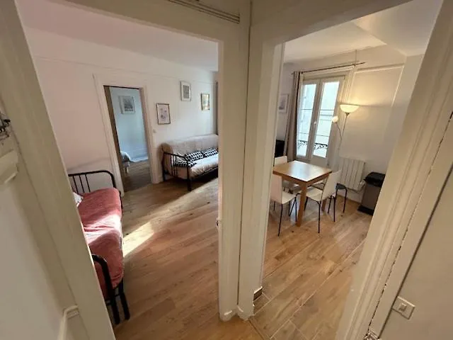 Apartman Sacre Coeur Montmartre Et Tour Eiffel, 8 People, *