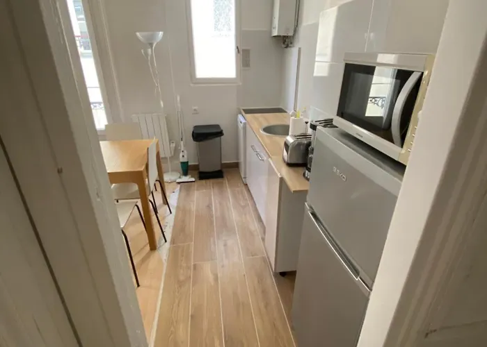 Apartman Sacre Coeur Montmartre Et Tour Eiffel, 8 People,